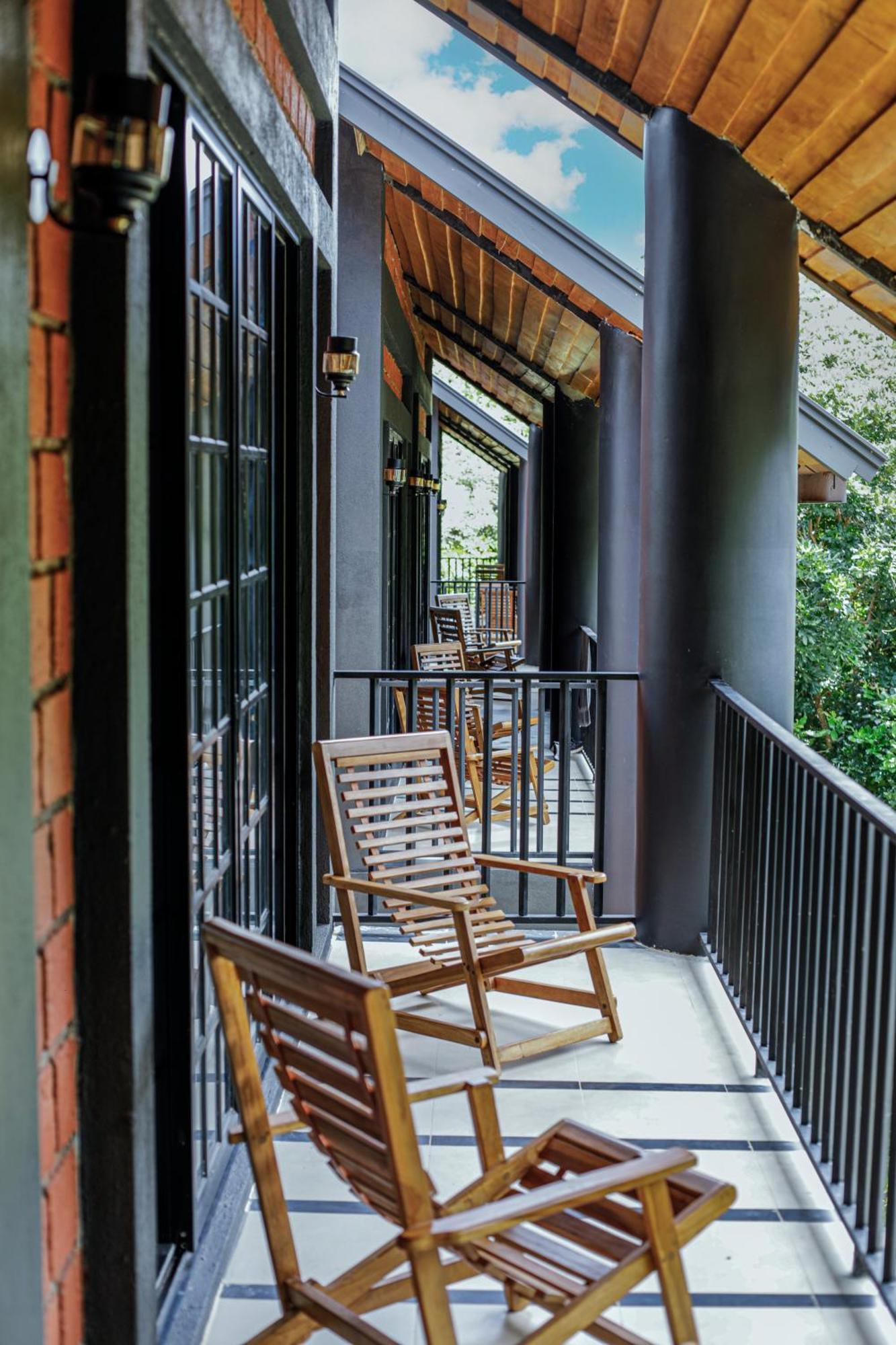 Covanro Sigiriya - Brand New Luxury Hotel Kültér fotó